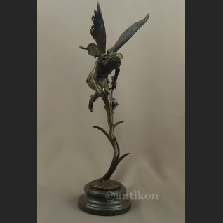 Rzeźba z brązu prześliczny elf pokaźna figura Rzeźba z brązu prześliczny elf pokaźna figura