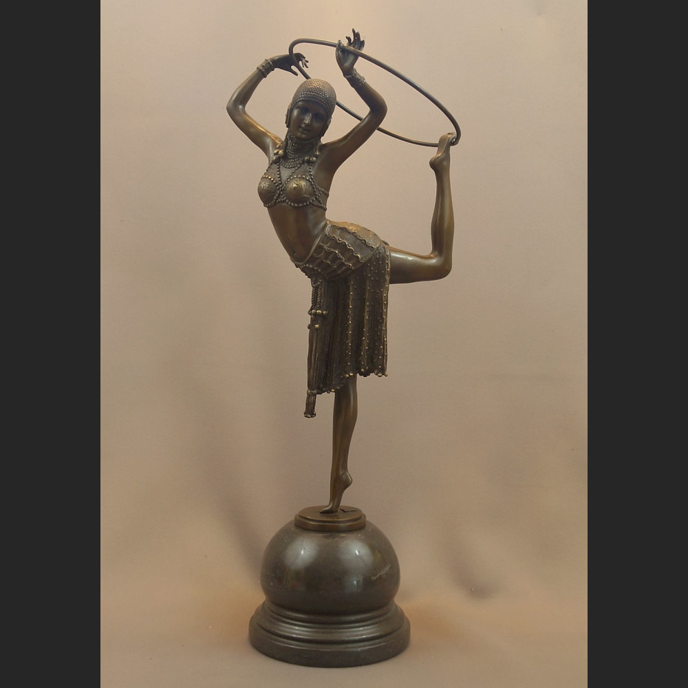 Posąg  z brązu tancerka Art Deco francuska rzeźba 