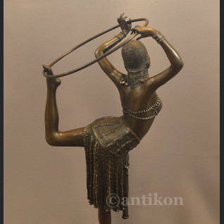 Posąg  z brązu tancerka Art Deco francuska rzeźba 