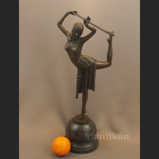 Posąg  z brązu tancerka Art Deco francuska rzeźba 