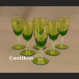 Kieliszki secesyjne zielone zestaw do likieru 