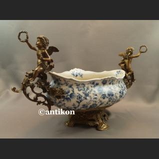 Patera porcelanowa wzór kobaltowy okuta brązem 