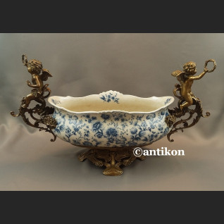 Patera porcelanowa wzór kobaltowy okuta brązem 