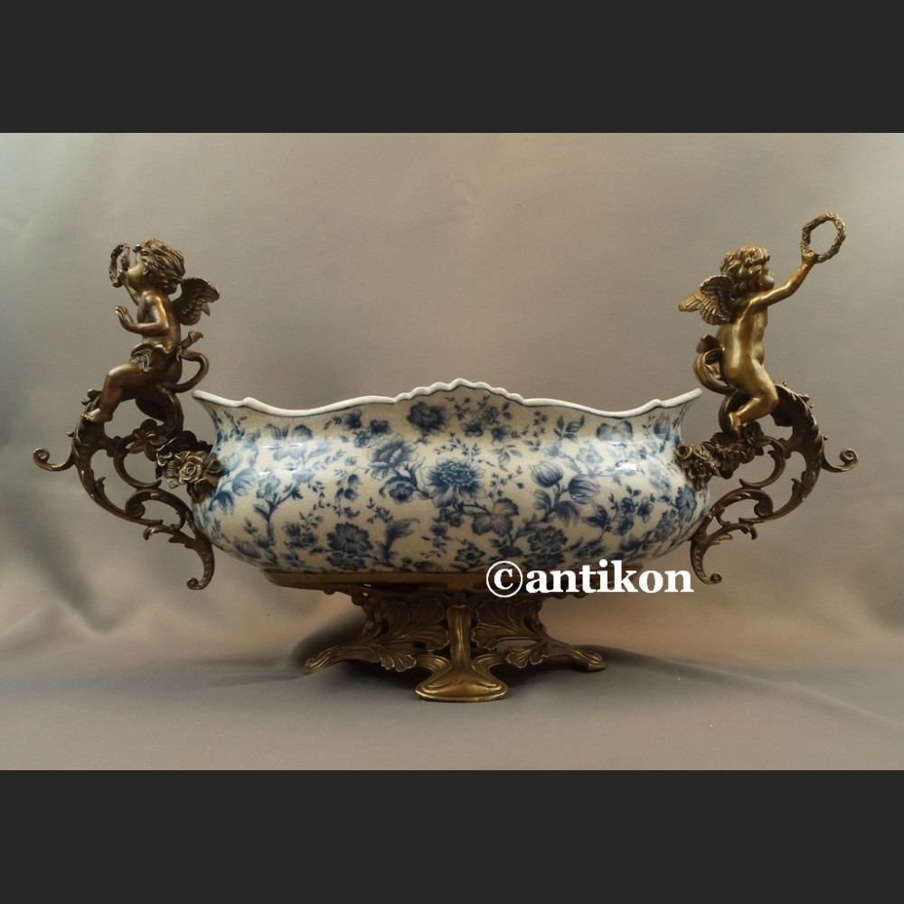 Patera porcelanowa wzór kobaltowy okuta brązem 