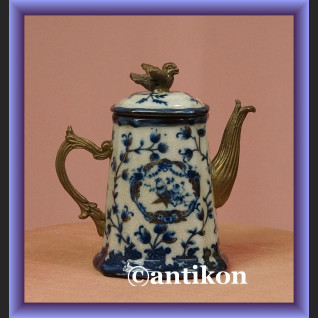 Prześliczny mały dzbanek kobaltowym wzorem 