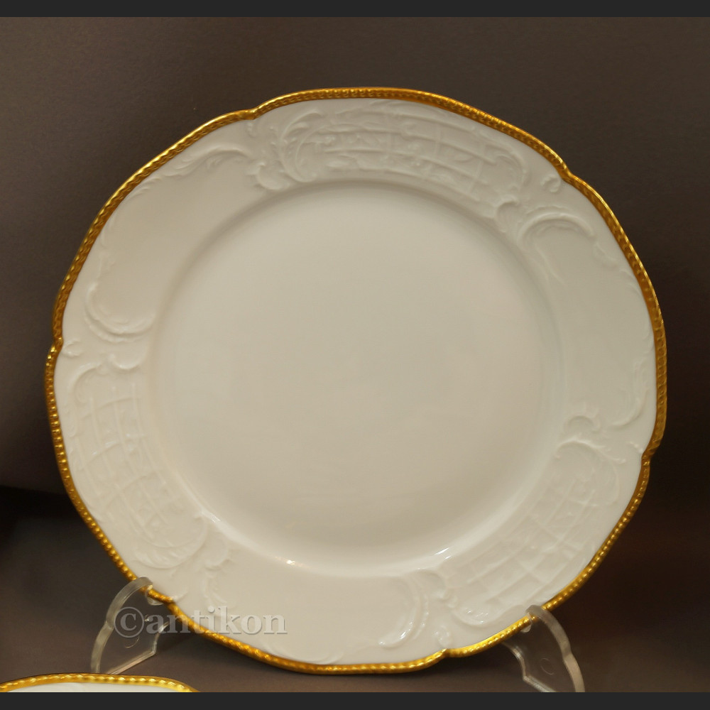 Serwis Rosenthal Sanssouci 12 osobowy biały do herbaty lata 40 XX w Serwis Rosenthal Sanssouci 12 osobowy biały do herbaty lata 40 XX w