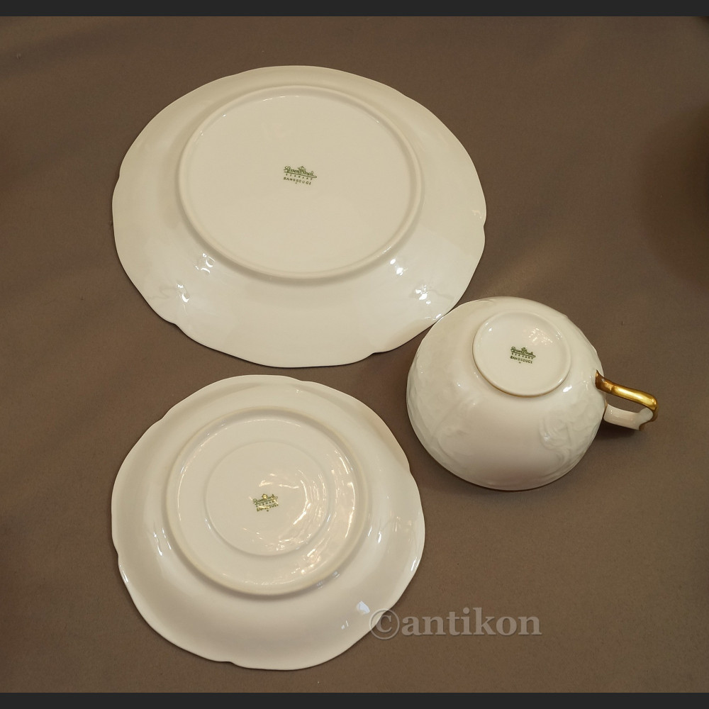 Serwis Rosenthal Sanssouci 12 osobowy biały do herbaty lata 40 XX w Serwis Rosenthal Sanssouci 12 osobowy biały do herbaty lata 40 XX w