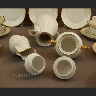 Serwis Rosenthal Sanssouci 12 osobowy biały do herbaty lata 40 XX w Serwis Rosenthal Sanssouci 12 osobowy biały do herbaty lata 40 XX w