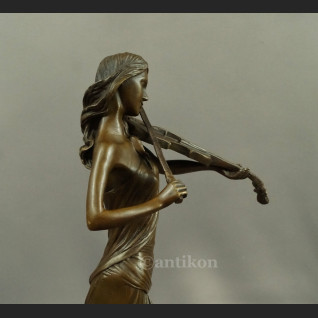 Rzeźba Skrzypaczka figurka z brązu piękna 