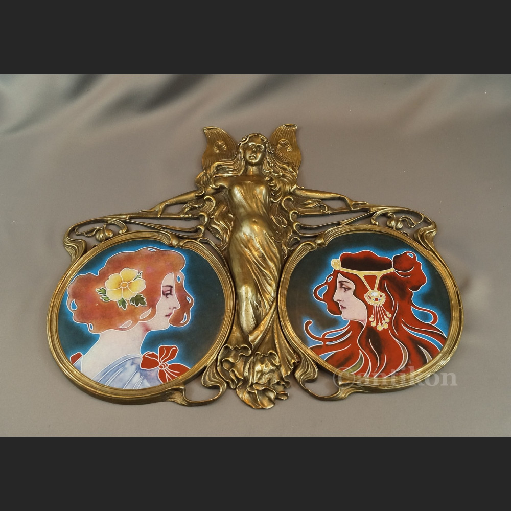 Secesyjna figura taca rzeźba z aniołem Secesyjna figura taca rzeźba z aniołem