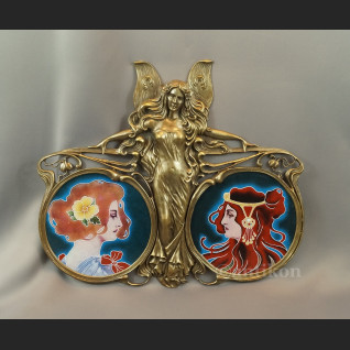 Secesyjna figura taca rzeźba z aniołem Secesyjna figura taca rzeźba z aniołem