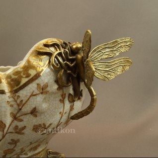 Żardiniera secsyjna patera okuta brązem Żardiniera secsyjna patera okuta brązem