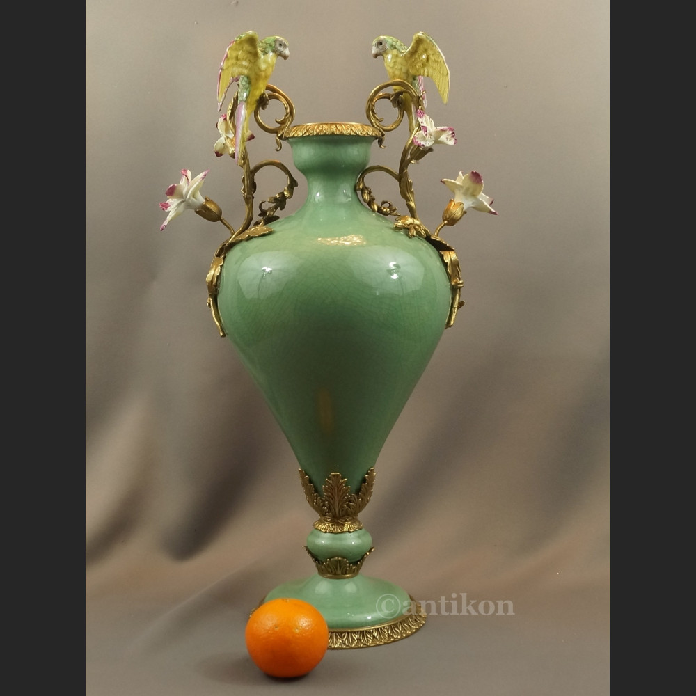 Wazon z papugami pałacowy piękny olbrzym 