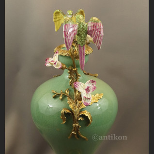 Wazon z papugami pałacowy piękny olbrzym 