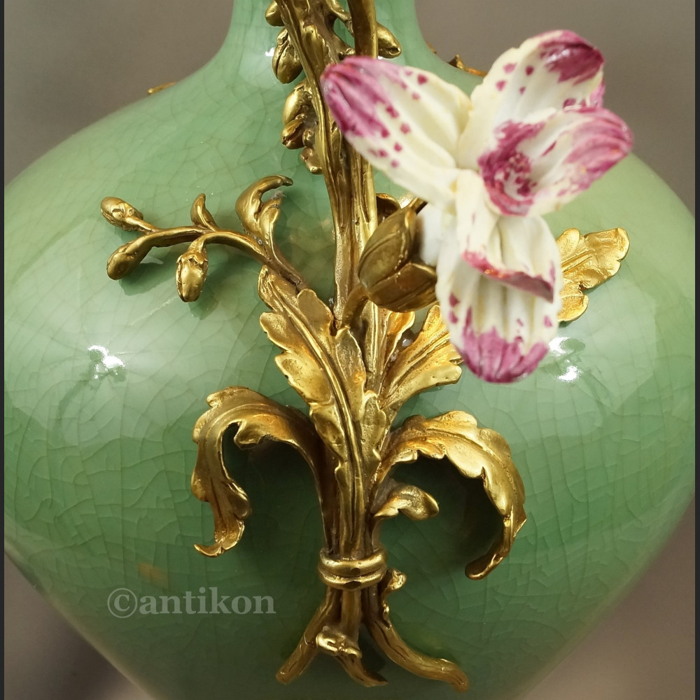 Wazon z papugami pałacowy piękny olbrzym 