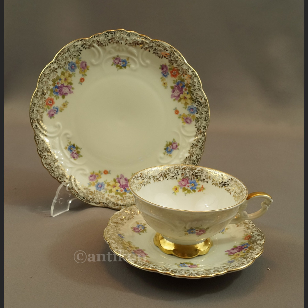 Antyczna filiżanka porcelanowa stara bawarska porcelana  Antyczna filiżanka porcelanowa stara bawarska porcelana