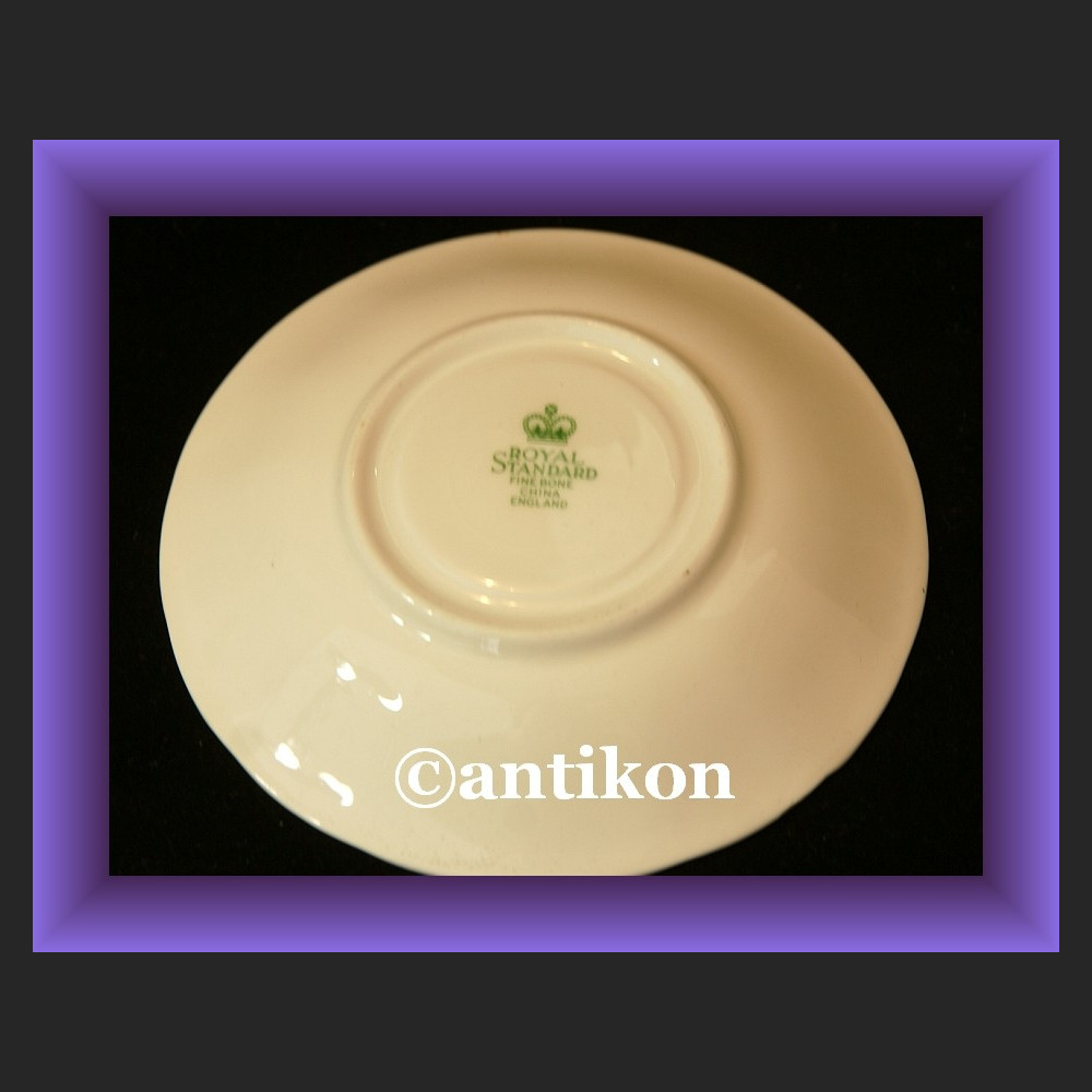 Wspaniała porcelana angielska filiżanka i spodek cudne róże