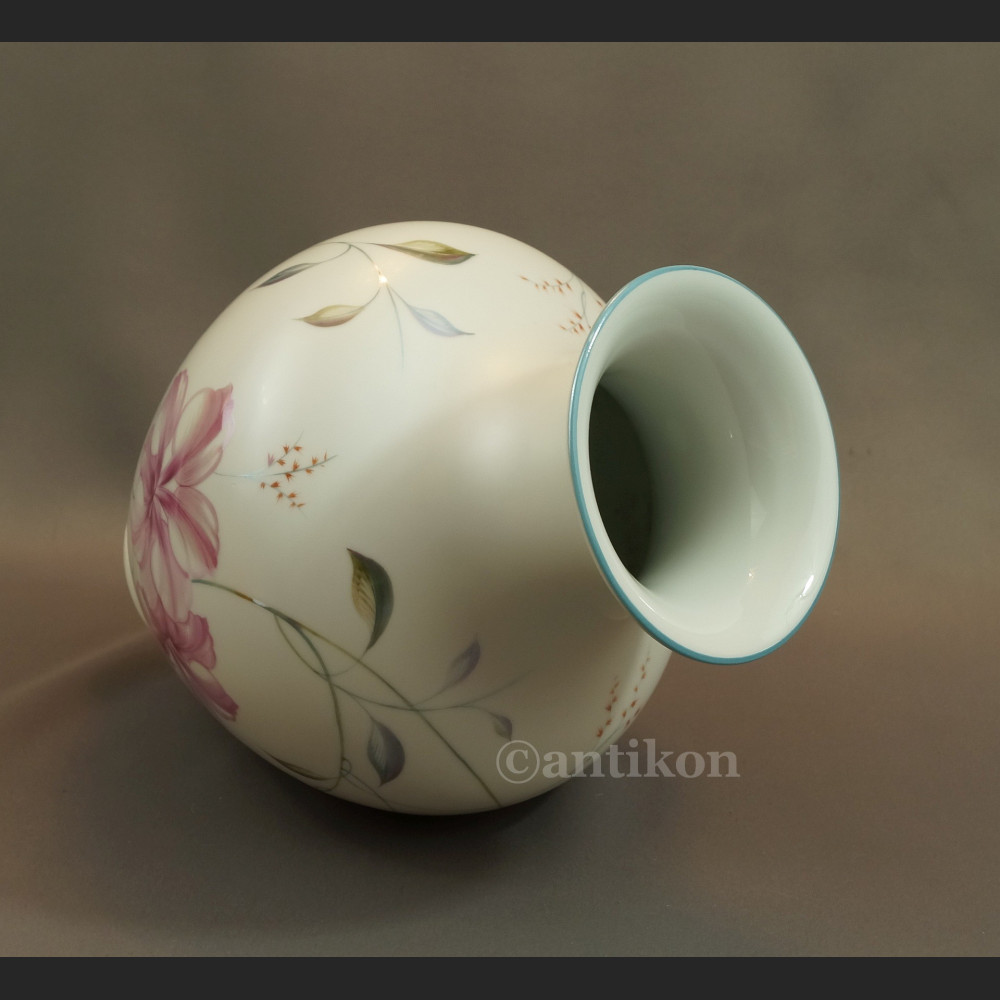 Wazon Rosenthal ręcznie malowany biały Wazon Rosenthal ręcznie malowany biały