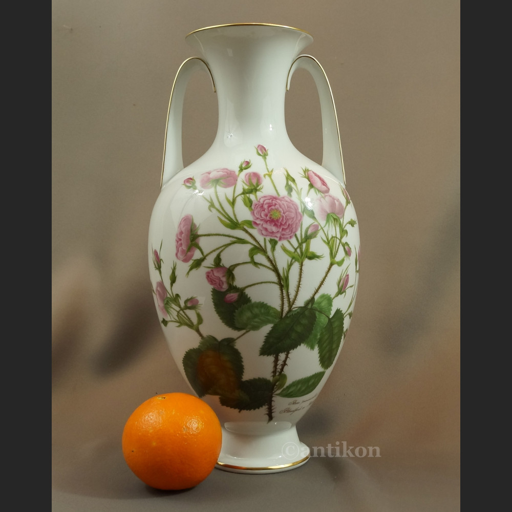 Wazon Rosenthal biały z różami duży Wazon Rosenthal biały z różami duży
