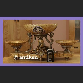 Porcelanowa patera piętrowa Porcelanowa patera piętrowa