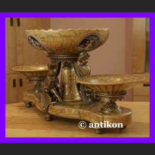 Porcelanowa patera piętrowa Porcelanowa patera piętrowa