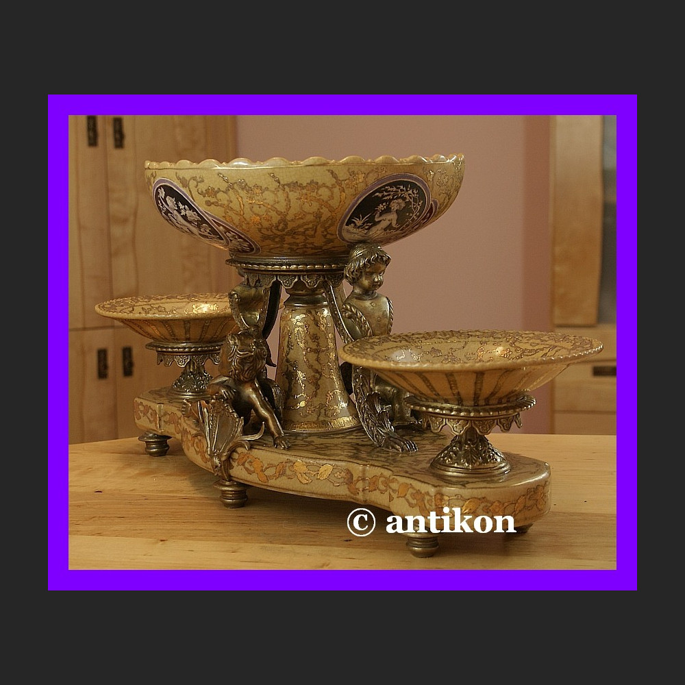 Porcelanowa patera piętrowa Porcelanowa patera piętrowa