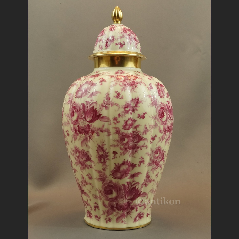 Wazon Thomas Ivory gr Rosenthal wielka amfora z różami Wazon Thomas Ivory gr Rosenthal wielka amfora z różami