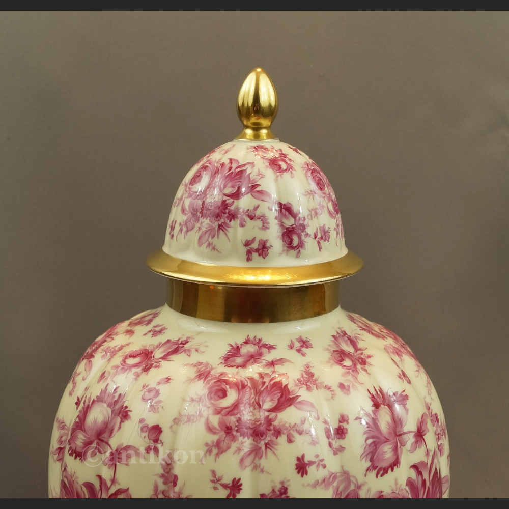 Wazon Thomas Ivory gr Rosenthal wielka amfora z różami Wazon Thomas Ivory gr Rosenthal wielka amfora z różami