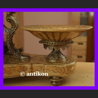 Porcelanowa patera piętrowa Porcelanowa patera piętrowa