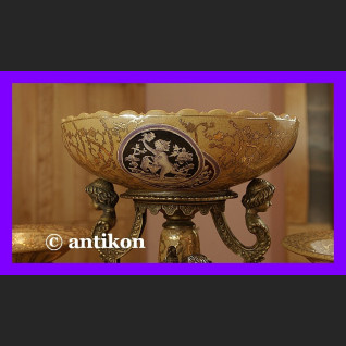 Porcelanowa patera piętrowa Porcelanowa patera piętrowa