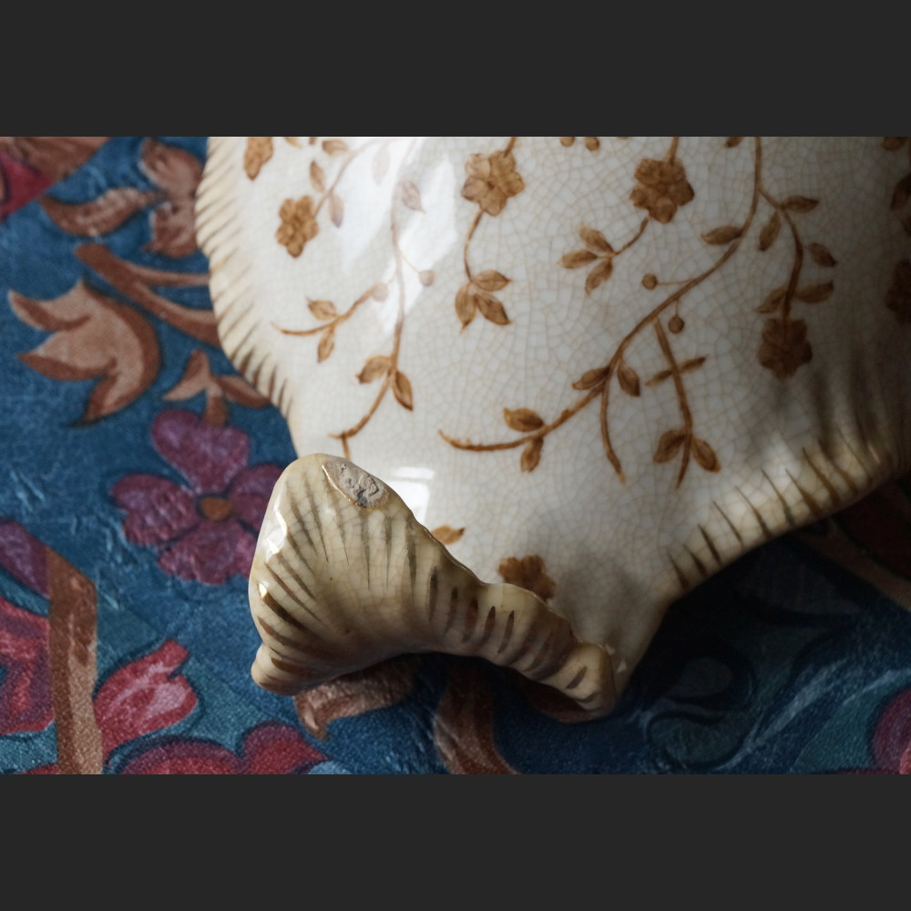 Niezwykła duża patera z delfinami z brązu