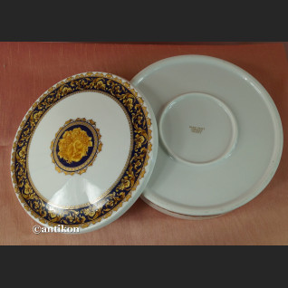 Szkatuła z porcelany Limoges  Szkatuła z porcelany Limoges