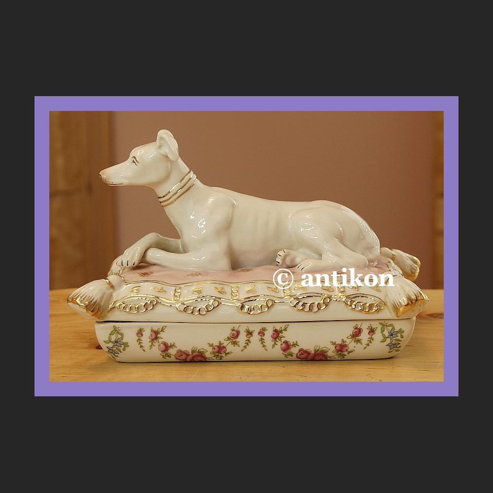 NIESAMOWITA PORCELANOWA SZKATUŁKA Z PSEM