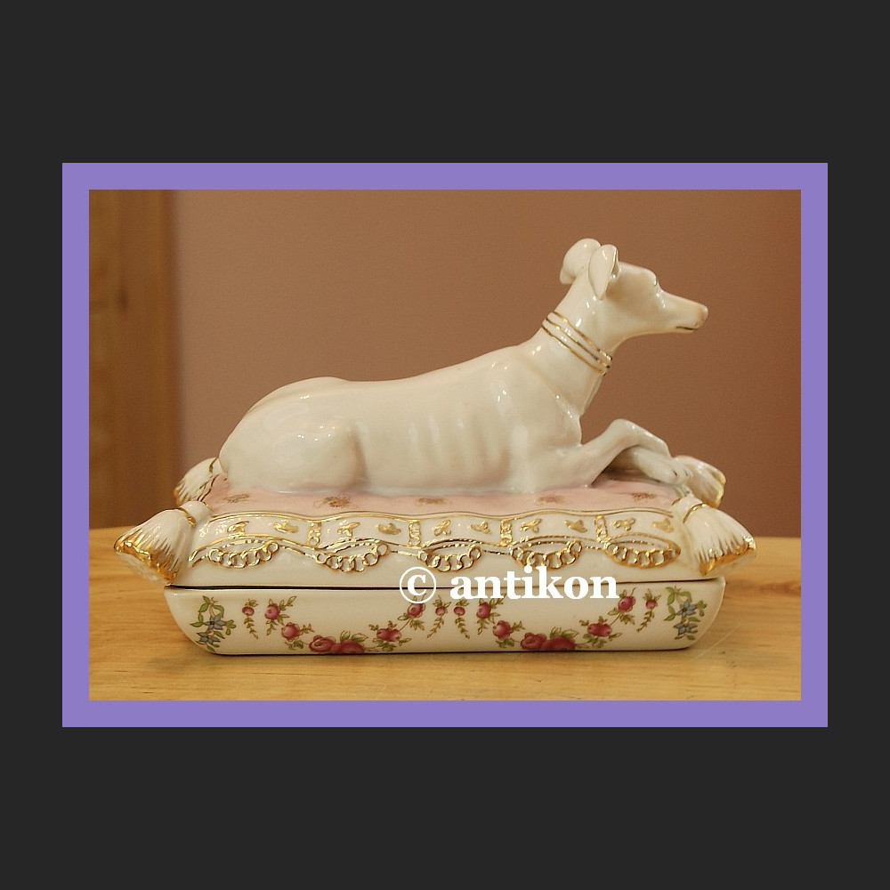 NIESAMOWITA PORCELANOWA SZKATUŁKA Z PSEM