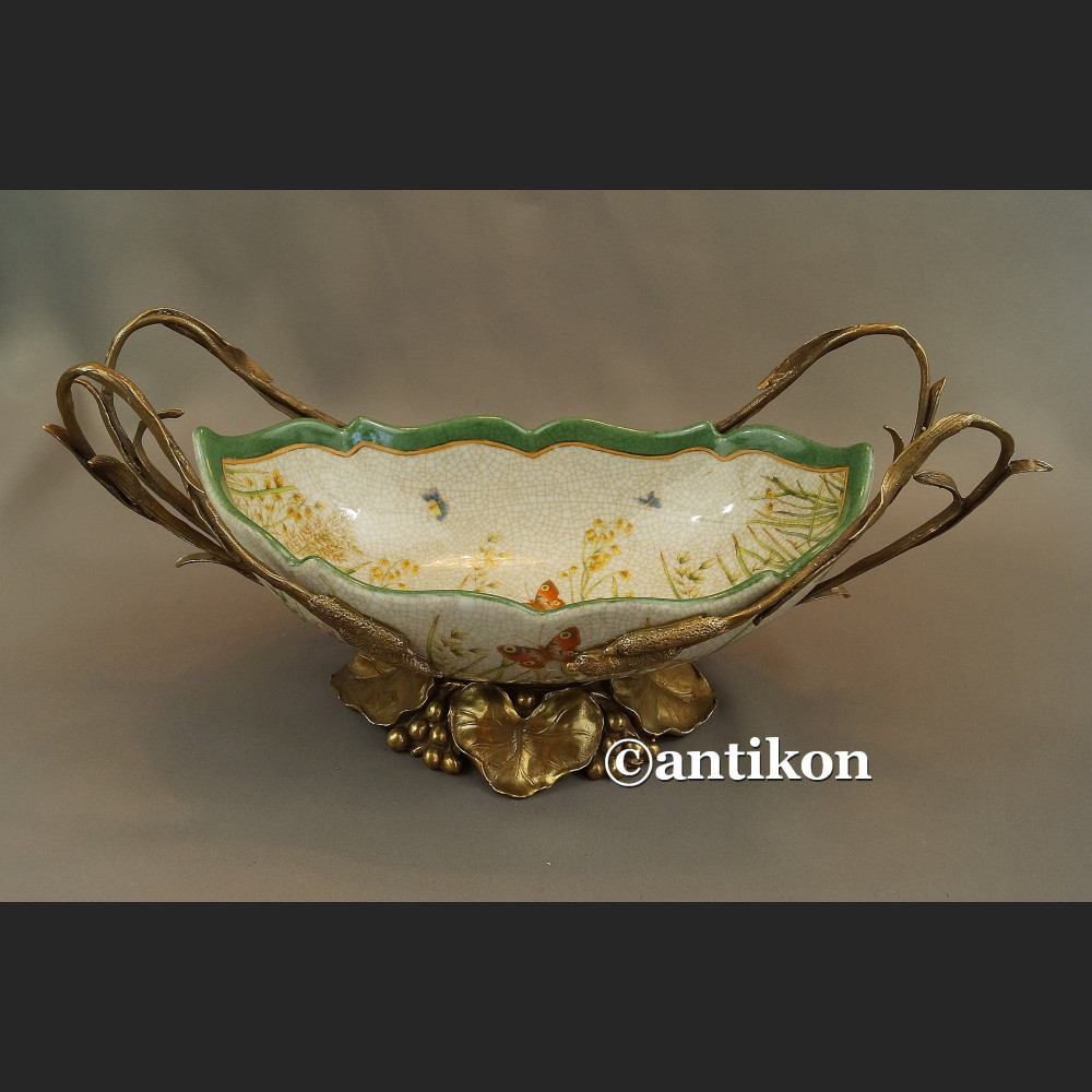 Żardiniera  patera secesyjna z nenufarami 