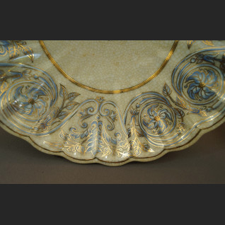 Patera z aniołami porcelana okuta brązem Patera z aniołami porcelana okuta brązem