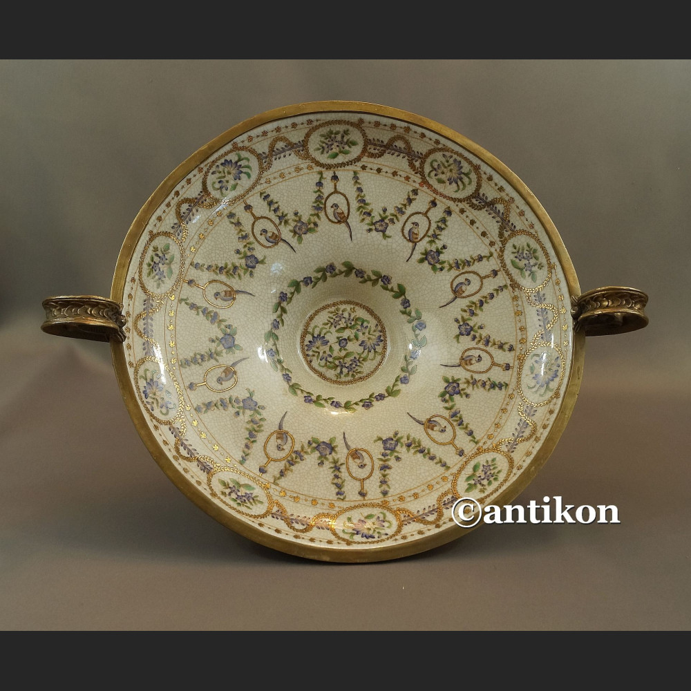 Patera z brązem duża z papużkami Patera z brązem duża z papużkami