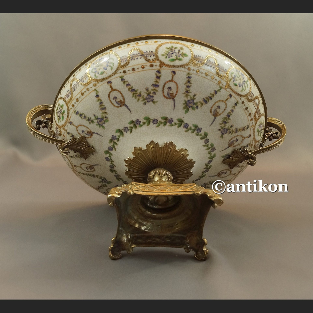 Patera z brązem duża z papużkami Patera z brązem duża z papużkami