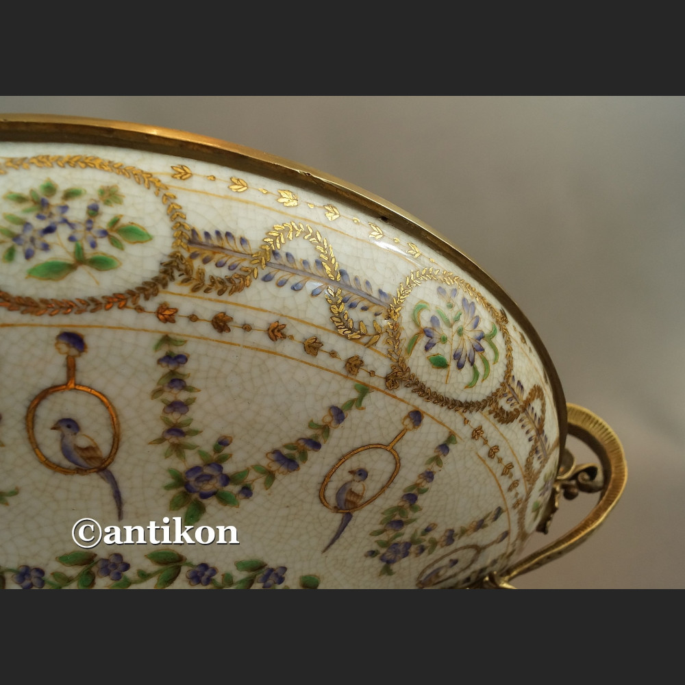 Patera z brązem duża z papużkami Patera z brązem duża z papużkami