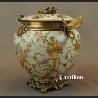 Porcelanowa szkatuła z ważkami 