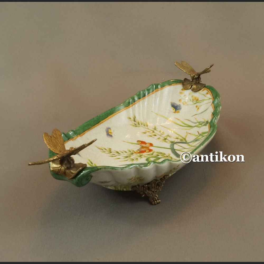 Patera  porcelanowa z brązem w stylu secesyjnym 