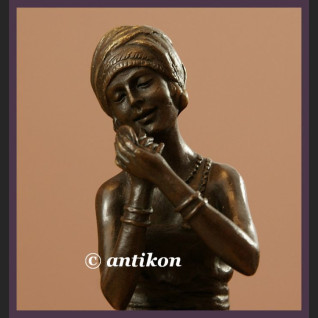 Rzeźba z brązu Art Deco Elegantka urocza modnisia 