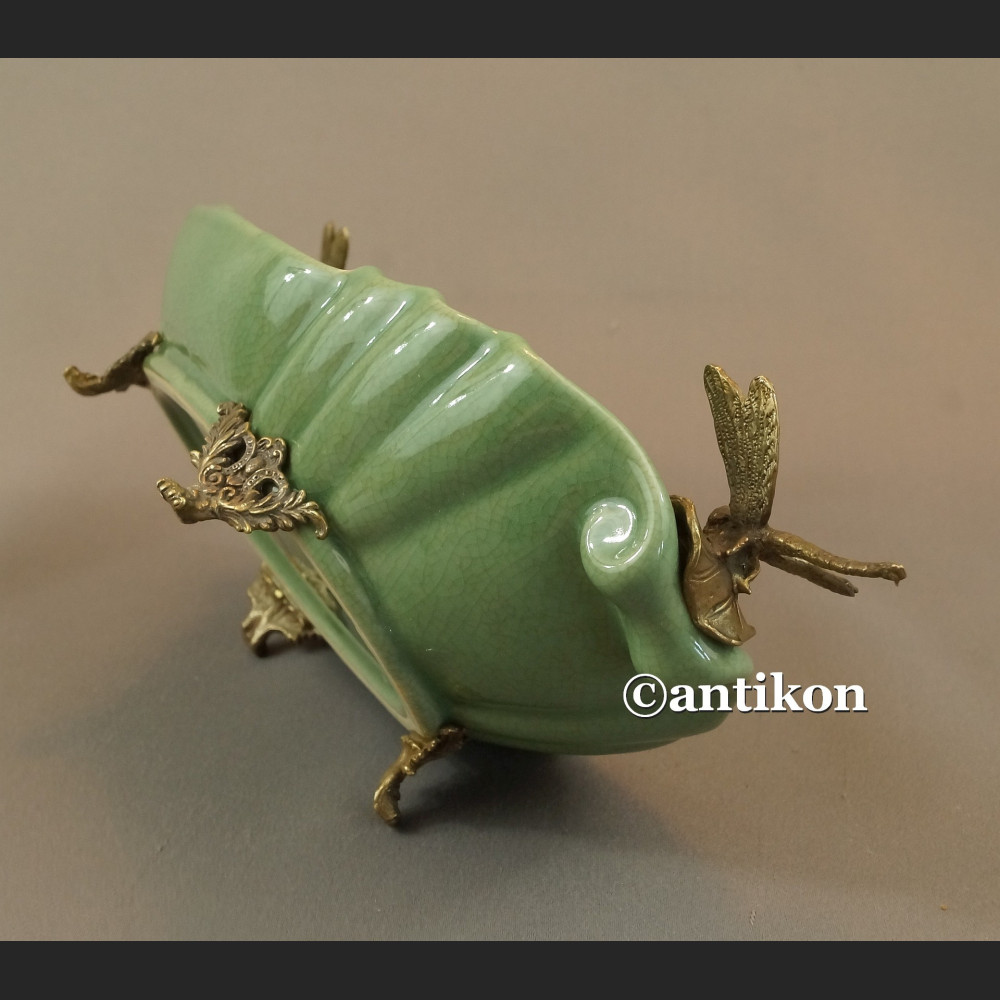 Patera w stylu secesyjnym zielona 