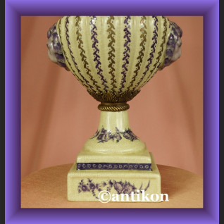 Żardiniera duża donica z lwami Żardiniera duża donica z lwami