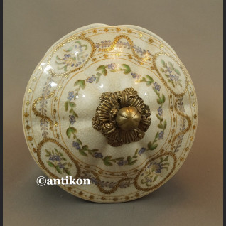 Szkatuła porcelanowa z papużkami duża bomboniera Szkatuła porcelanowa z papużkami duża bomboniera