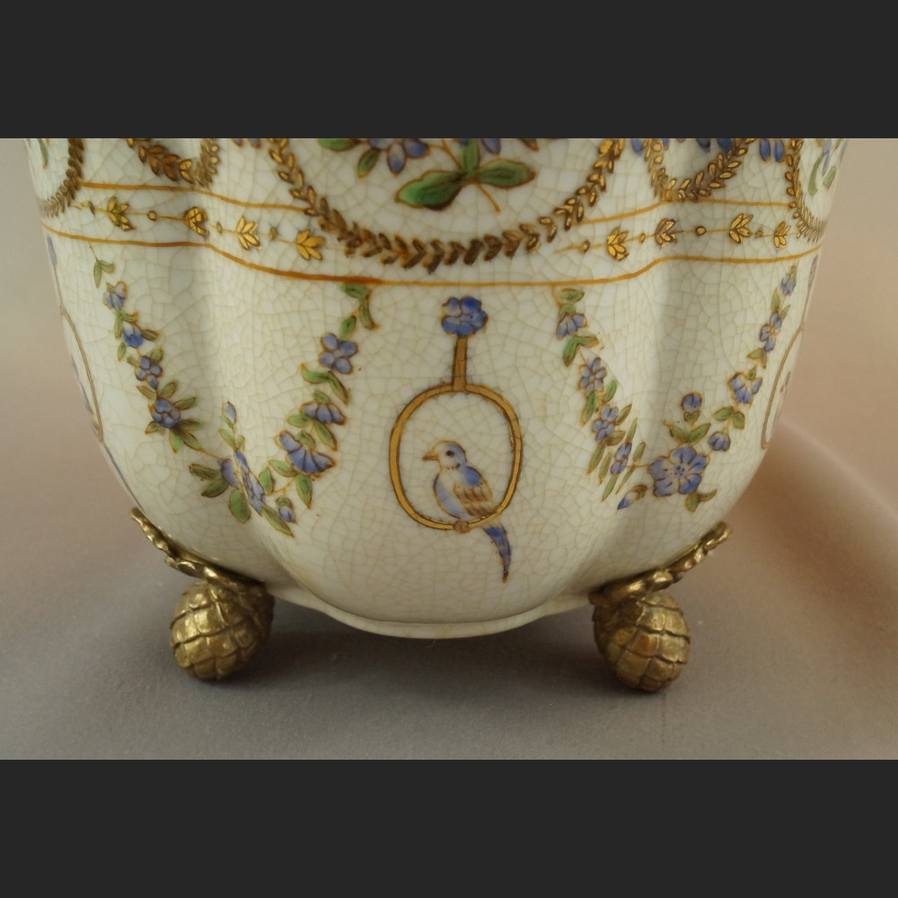 Szkatuła porcelanowa z papużkami duża bomboniera Szkatuła porcelanowa z papużkami duża bomboniera