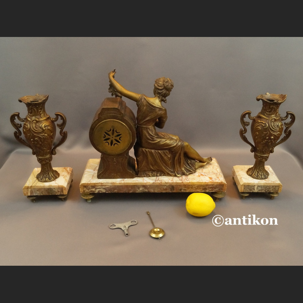 Zegar kominkowy antyk do salonu Francja XIX wiek Zegar kominkowy antyk do salonu Francja XIX wiek