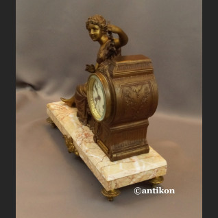 Zegar kominkowy antyk do salonu Francja XIX wiek Zegar kominkowy antyk do salonu Francja XIX wiek