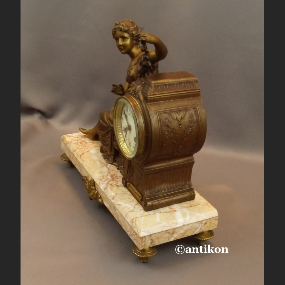 Zegar kominkowy antyk do salonu Francja XIX wiek Zegar kominkowy antyk do salonu Francja XIX wiek