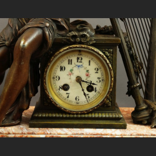 Zegar kominkowy antyk z figurą harfistki Francuz 